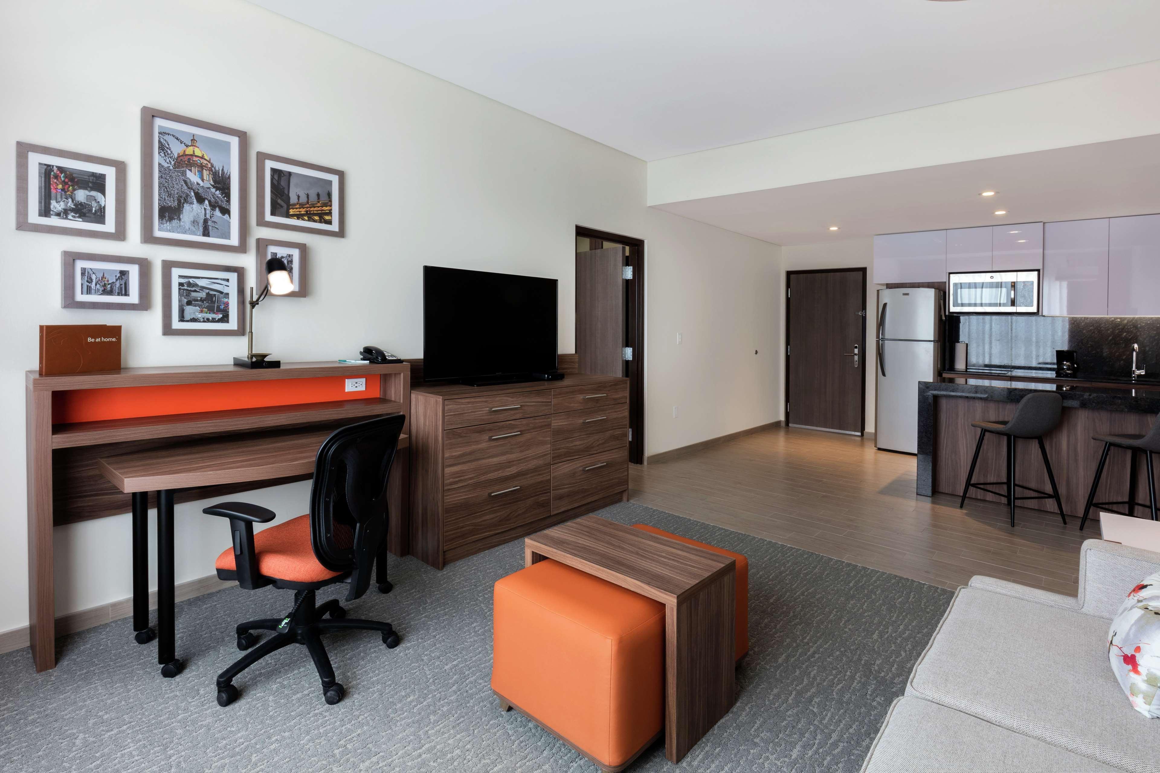 Homewood Suites By Hilton Silao Airport Bagian luar foto