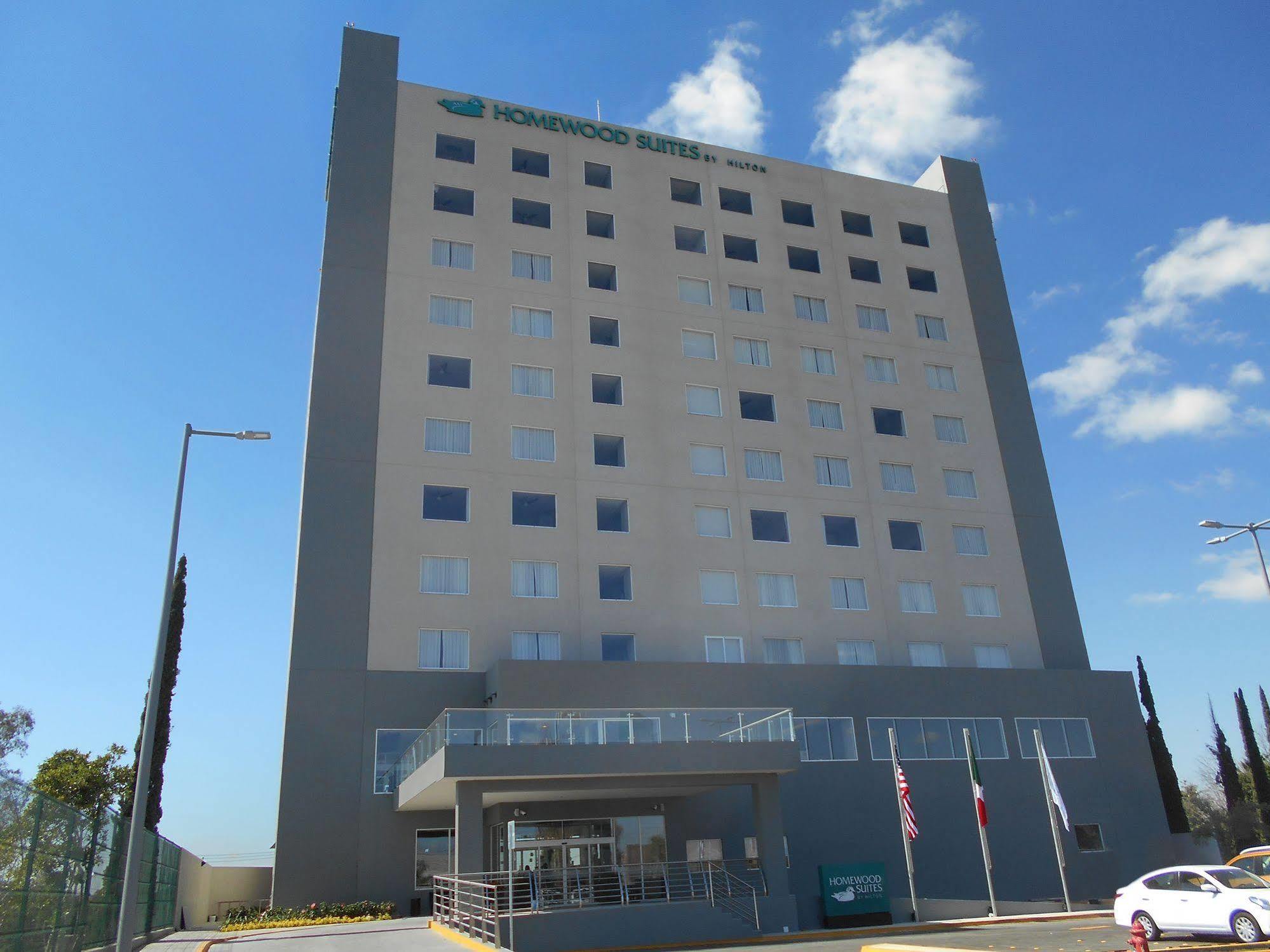 Fiesta Inn Suites Aeropuerto Del Bajio Silao Bagian luar foto